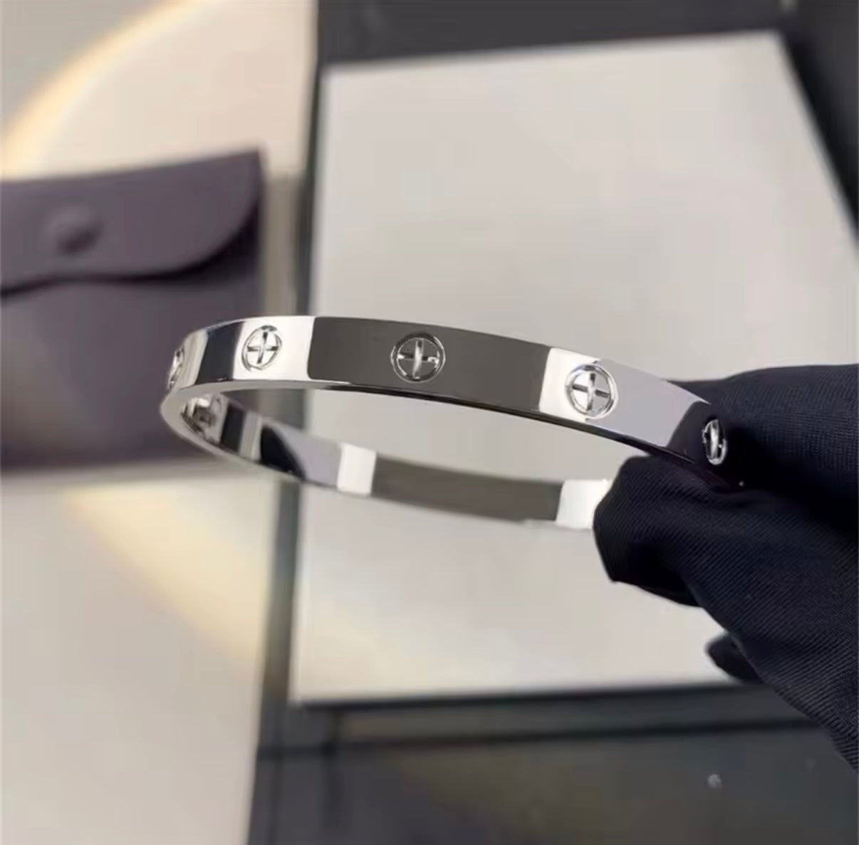 Classic bracelet