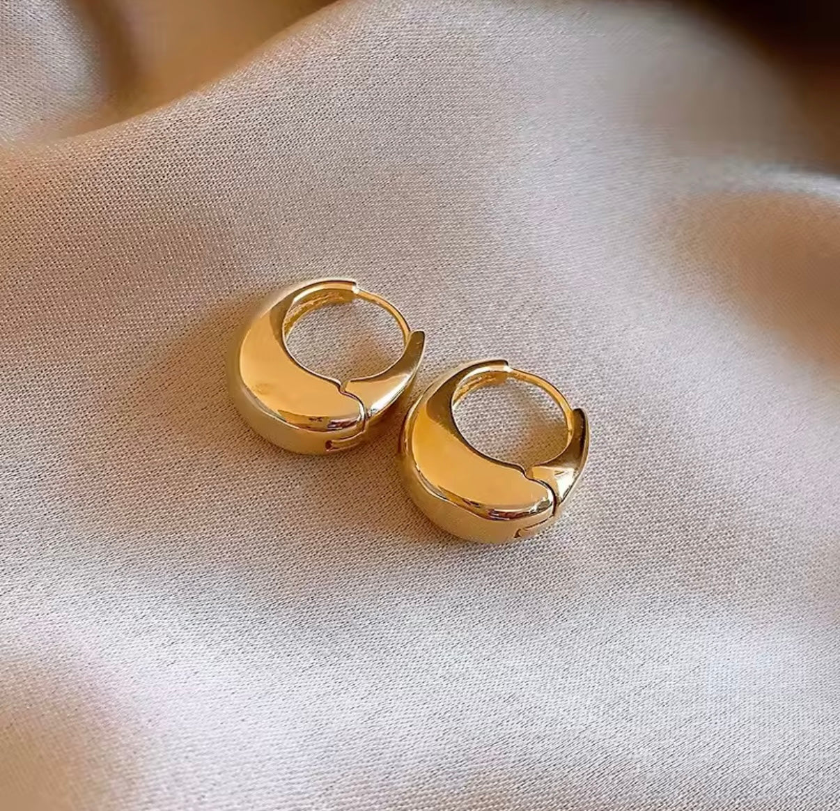 Lucia rings